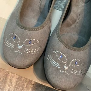 Gray Kitty Flats
